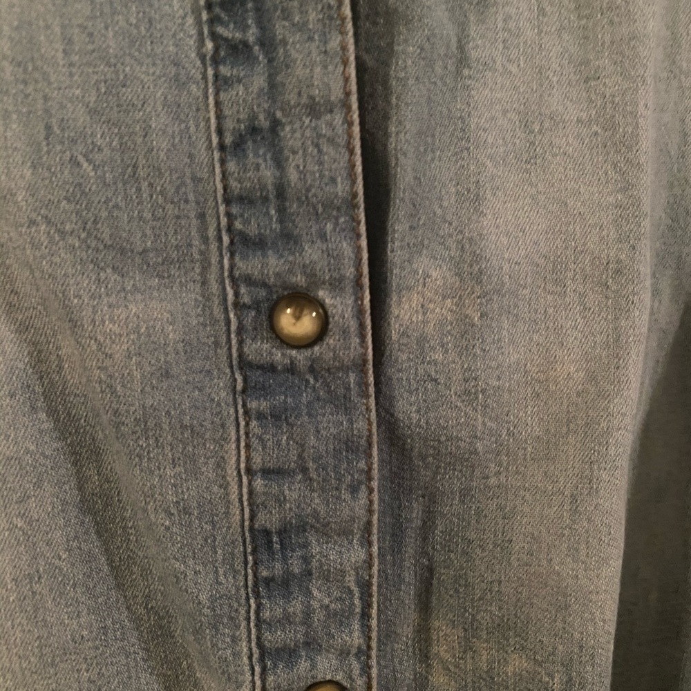 Lane Bryant 18/20 Distressed Jean Shirt - Picture 3 of 3
